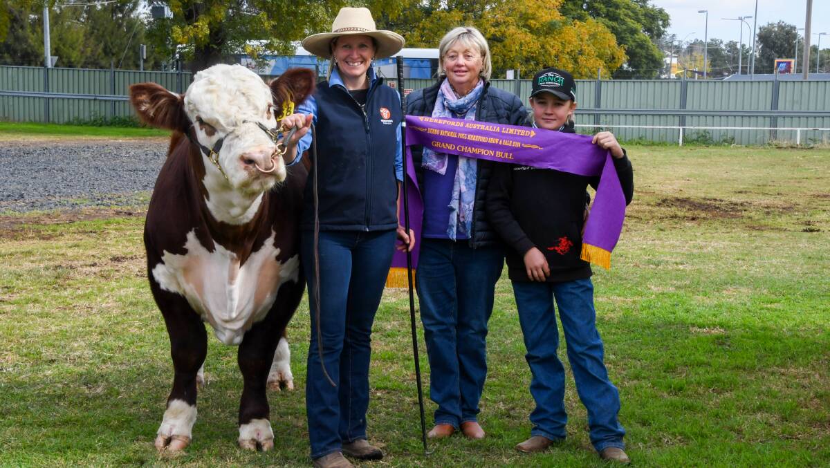 Grand champion bull The Ranch Gunsmoke U012, Emma, Del and Mitch Rees, The Ranch, Tomingley. Picture by Elka Devney