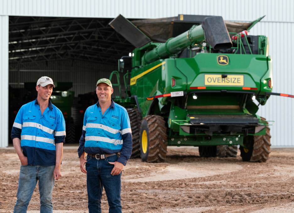 Dale (left) and Chris Bartlett, Bartlett Brothers Harvesting, hosted the Harvest X
challenge. Picture supplied.