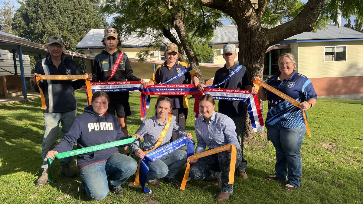 Bonalbo Central School cattle team: Back row Brett Holliday (Ag assistant) Loclin Smith, Ben Wilkinson, Logan Whittaker, Donna Clements (Ag teacher) Front row Sarah McCullagh, Erin Laurie and Chloe James. Absent Layne Whittaker, Jason James and Daine Laurie. Photo supplied.