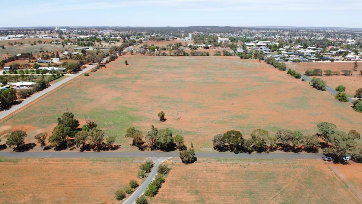 Temora Shire Council has just opened this area for a new housing estate. Temora has become a strong regional aviation centre. The Dustin Rose Estate will provide 34 lots in stage one of a four stage development.